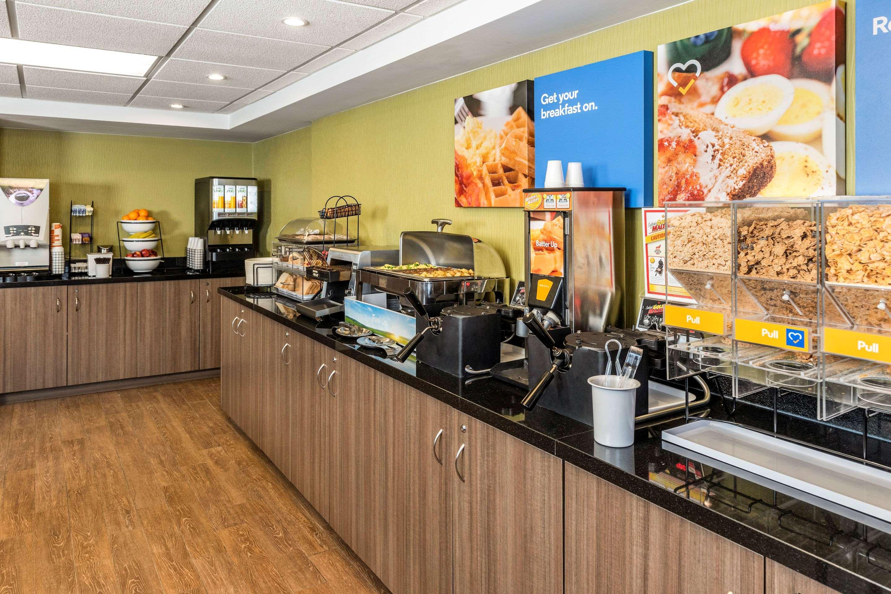וויניפג Comfort Inn Airport מראה חיצוני תמונה